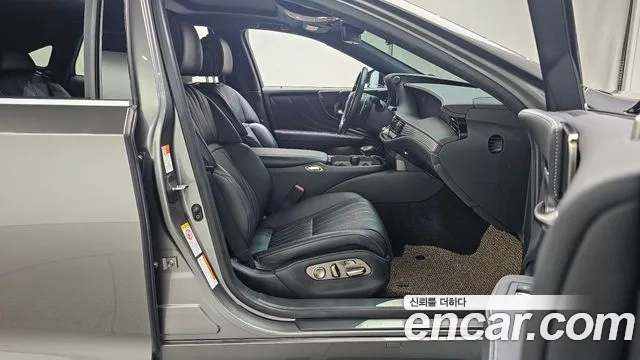 Lexus LS500h 5th generation 2018 Серебристо-серый из Кореи, фото 4