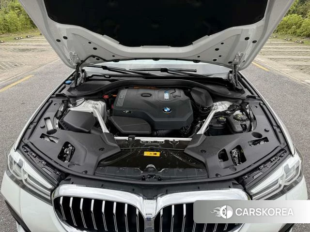 BMW 5 series PHEV 2021 Белый из Китая, фото 4