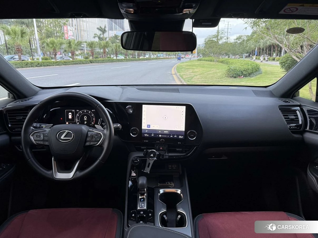 Lexus NX 2023 Серебристо-серый из Китая, фото 4