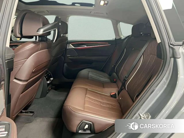 BMW 6 Series GT (G32) 2023 Серебристо-серый из Кореи, фото 4