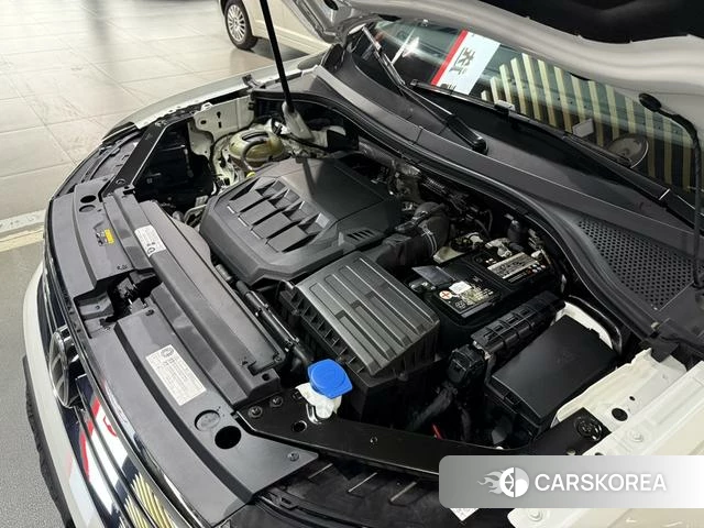 Volkswagen Tiguan L 2022 Белый из Китая, фото 4