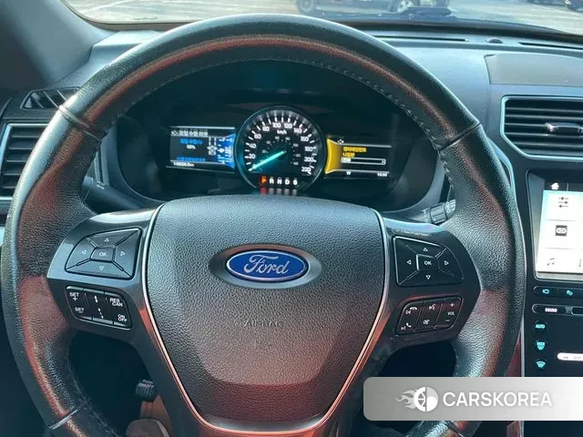Ford Explorer 2018 Белый из Кореи, фото 4
