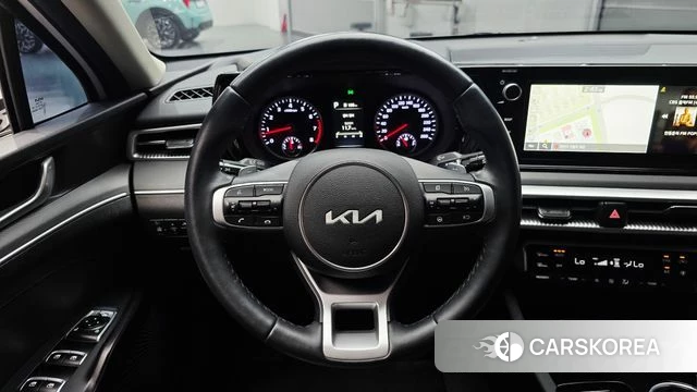 Kia K5 3rd generation 2023 Белый из Кореи, фото 4