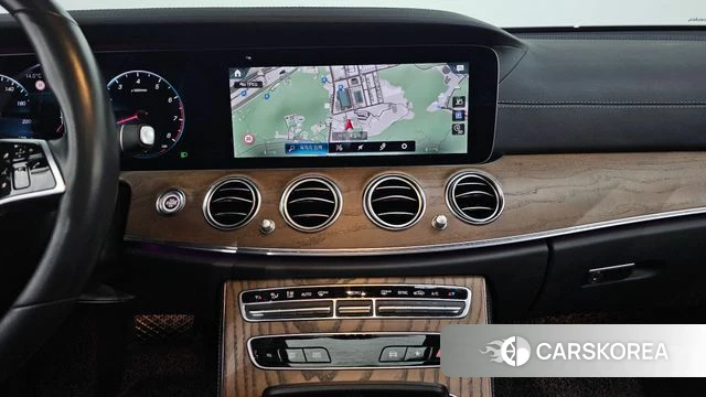 Mercedes-Benz E-Class W213 2021 Белый из Кореи, фото 4