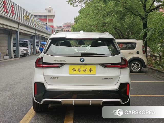 BMW iX1 2024 Белый из Китая, фото 4