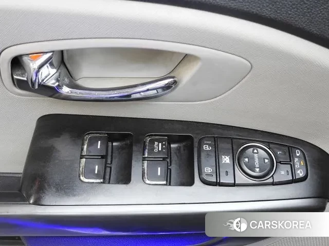 Kia The New Carnival 2018 Белый из Кореи, фото 4