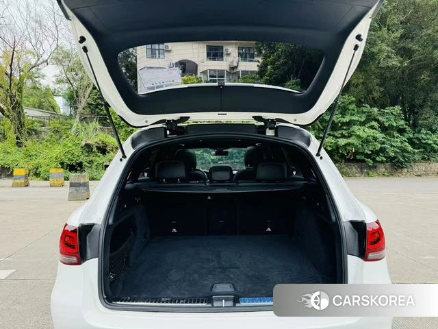 Mercedes-Benz GLC 2021 Белый из Китая, фото 4