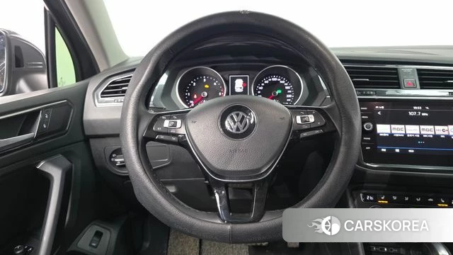 Volkswagen Tiguan second Generation 2018 Серый из Кореи, фото 4