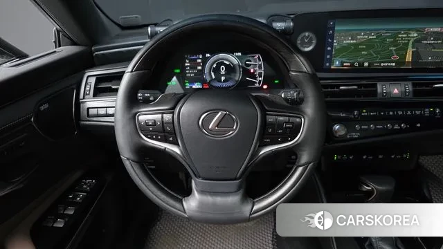 Lexus ES300h 7th generation 2023 Песочный из Кореи, фото 4