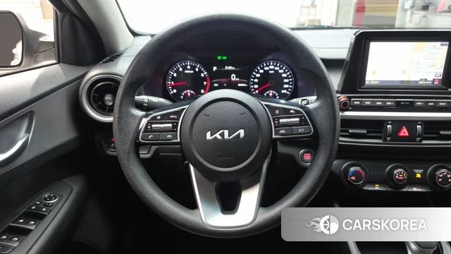 Kia The New K3 2nd generation 2022 Белый из Кореи, фото 4