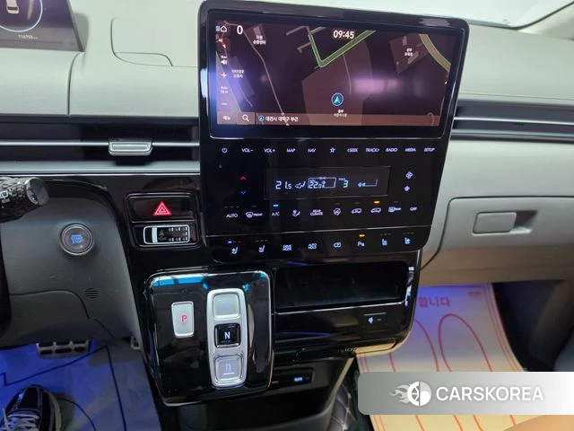 Hyundai Staria 2023 Серебристо-серый из Кореи, фото 4
