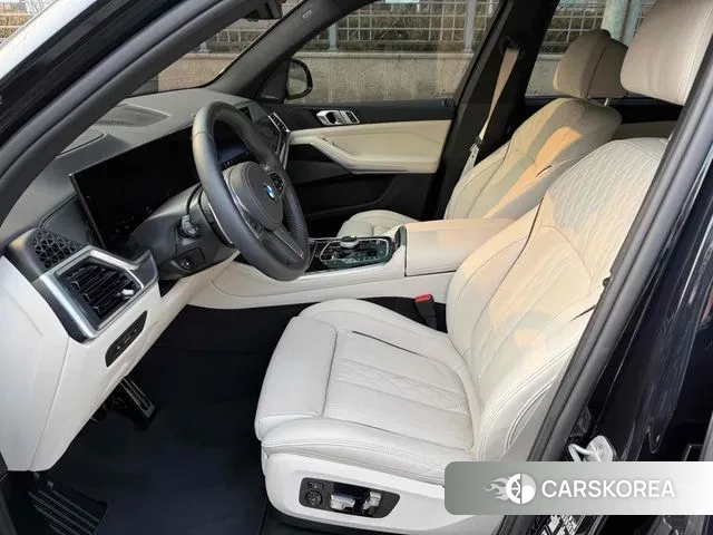 BMW X5 (G05) 2025 Черный из Кореи, фото 4