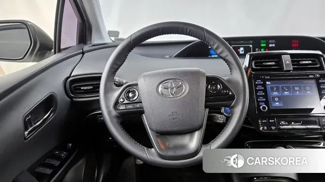 Toyota Prius 4th Generation 2019 Белый из Кореи, фото 4