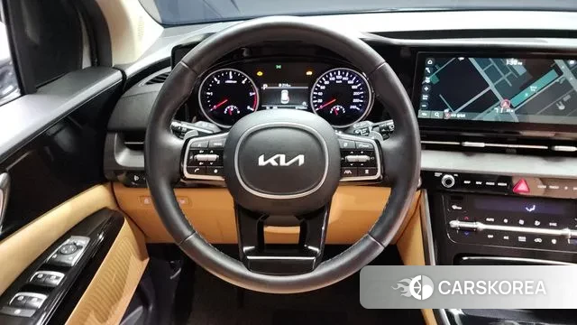 Kia Carnival 4th generation 2023 Серебряный из Кореи, фото 4