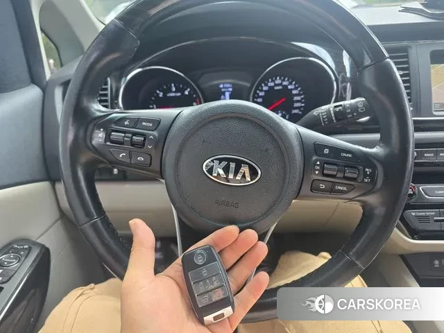 Kia The New Carnival 2018 Черный из Кореи, фото 4