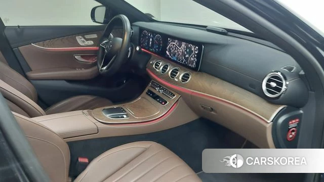 Mercedes-Benz E-Class W213 2022 Синий из Кореи, фото 4