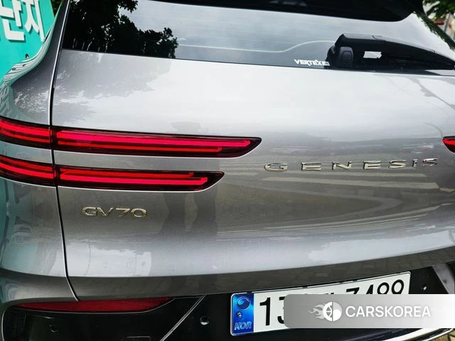 Genesis GV70 2025 Серебристо-серый из Кореи, фото 4