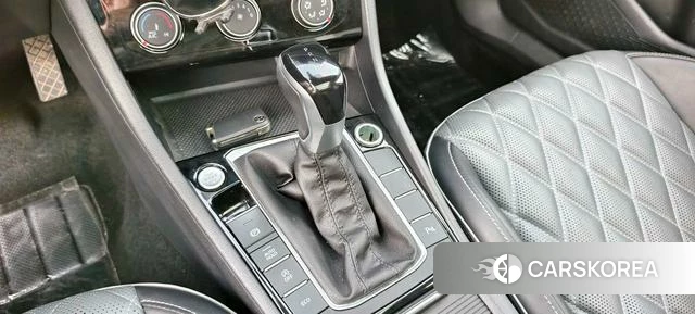Volkswagen Sagitar 2023 Другой из Китая, фото 4