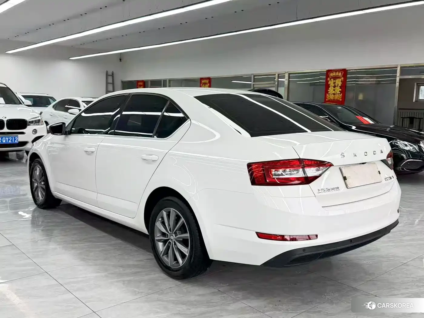 Skoda Octavia 2022 Белый из Китая, фото 5