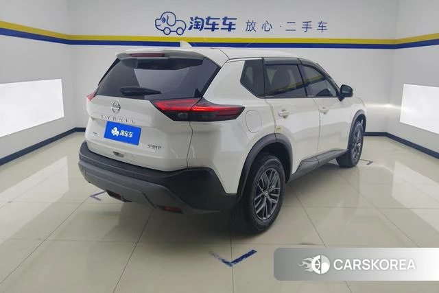 Nissan Qijun 2022 Белый из Китая, фото 4