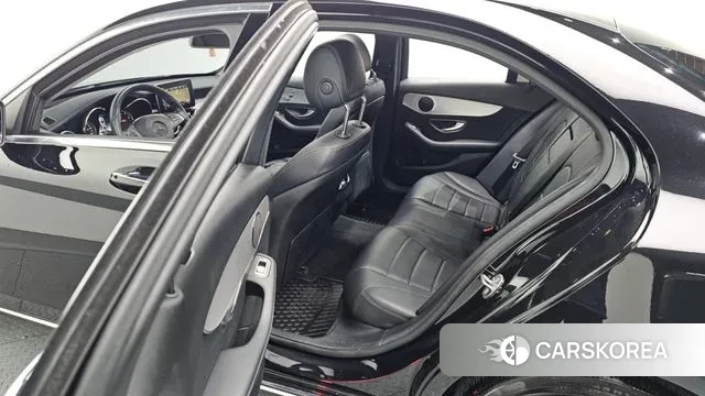 Mercedes-Benz C-Class W205 2018 Черный из Кореи, фото 4