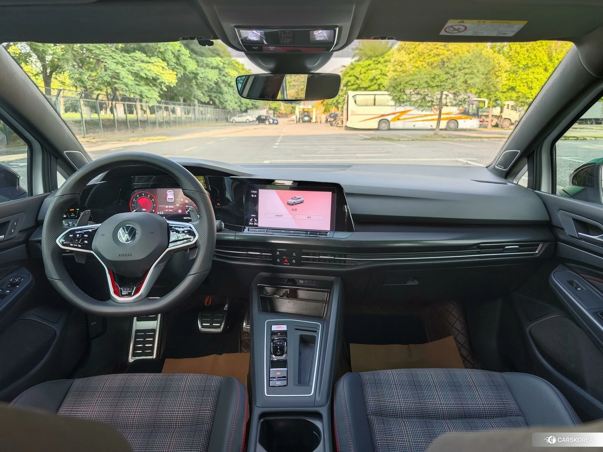 Volkswagen Golf 2021 Белый из Китая, фото 4