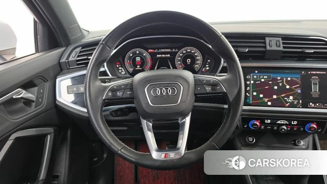 Audi Q3 (F3) 2022 Белый из Кореи, фото 4
