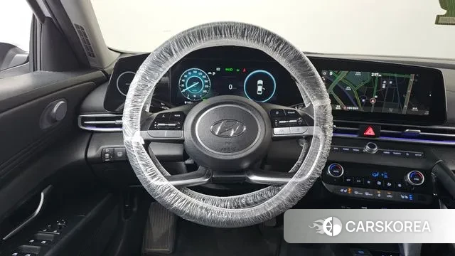 Hyundai Avante Hybrid (CN7) 2022 Белый из Кореи, фото 4