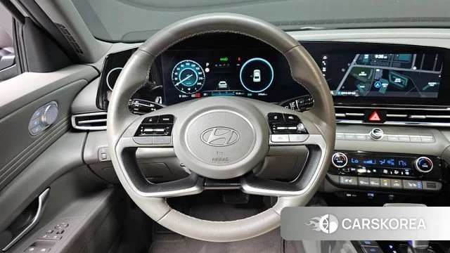 Hyundai The New Avante (CN7) 2023 Серебристо-серый из Кореи, фото 4