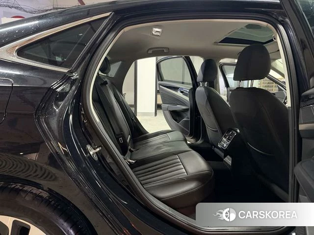 Volkswagen Passat 2023 Черный из Китая, фото 4