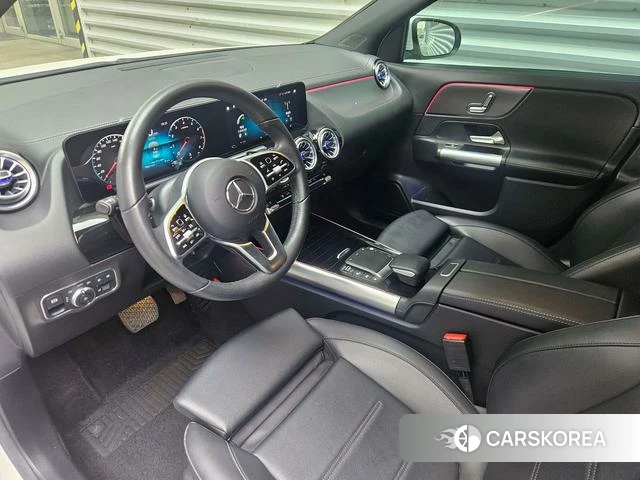 Mercedes-Benz GLA 2021 Белый из Китая, фото 4