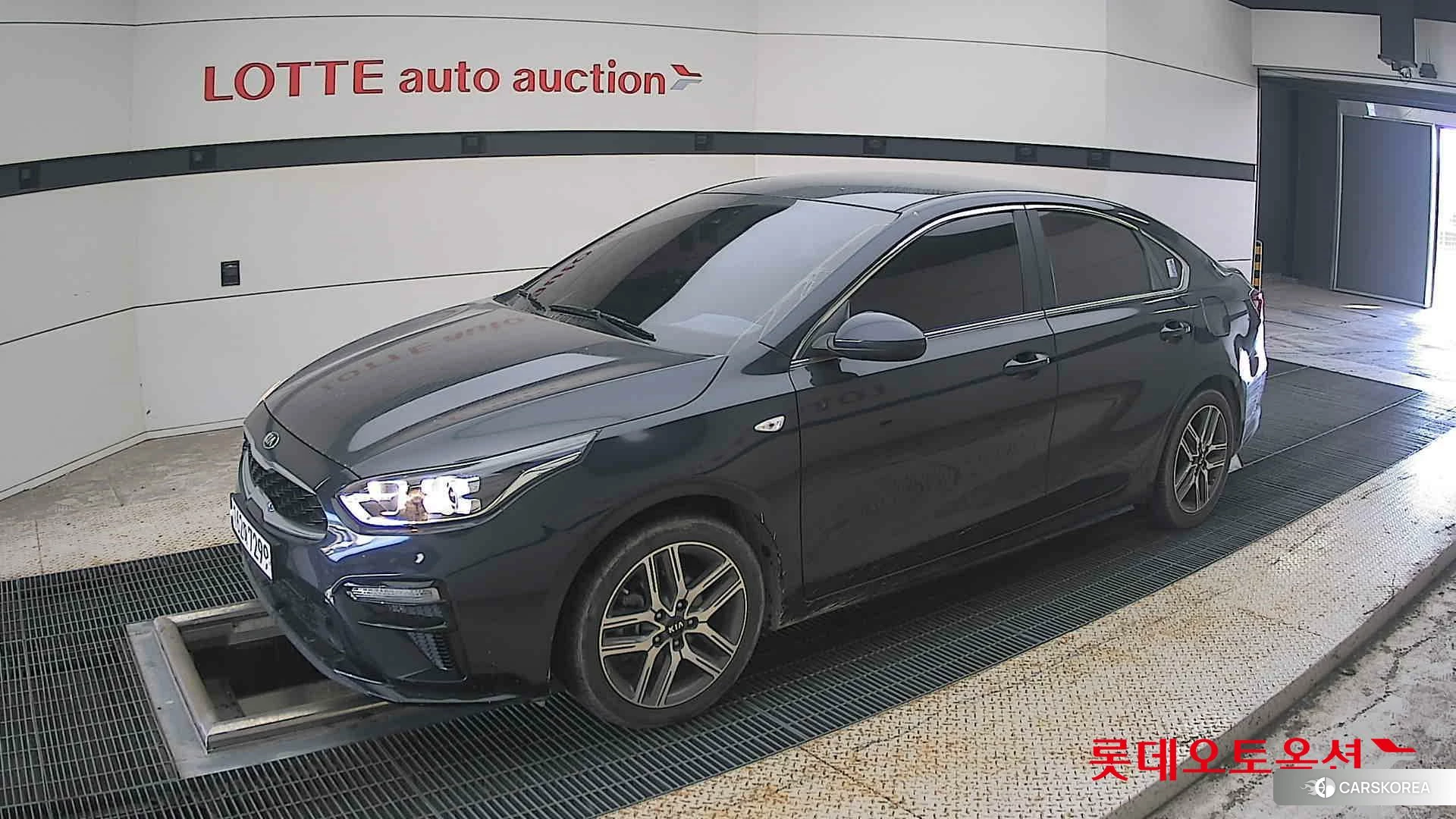Kia K3 2021 Gravity Blue из Кореи, фото 4