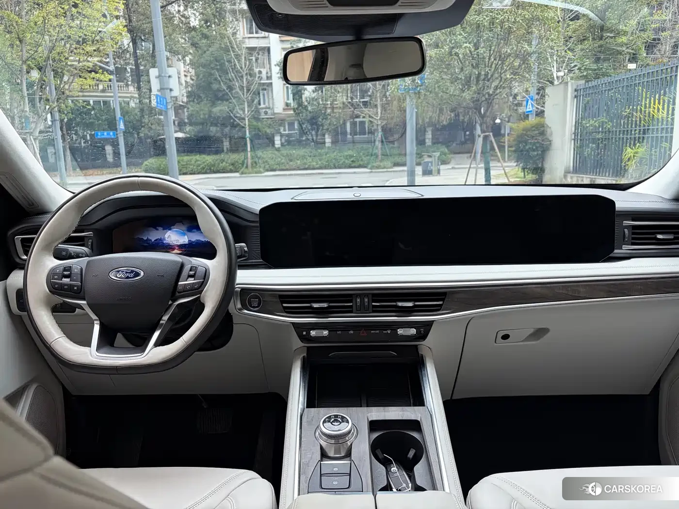 Ford Explorer 2024 Черный из Китая, фото 4