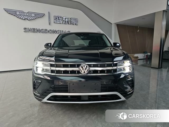 Volkswagen Tourang 2022 Черный из Китая, фото 4