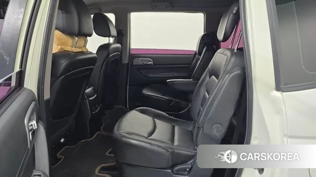 Ssangyong Korando Turismo 2018 Белый из Кореи, фото 4