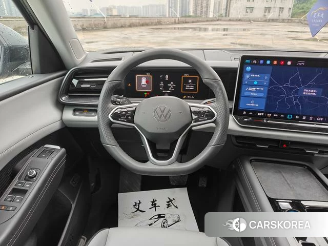 Volkswagen Tourang 2025 Черный из Китая, фото 4