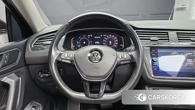 Volkswagen Tiguan Allspace 2020 Черный из Кореи, фото 4