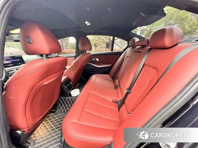 BMW 3 series 2024 Черный из Китая, фото 4