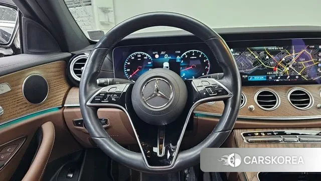 Mercedes-Benz E-Class W213 2022 Белый из Кореи, фото 4