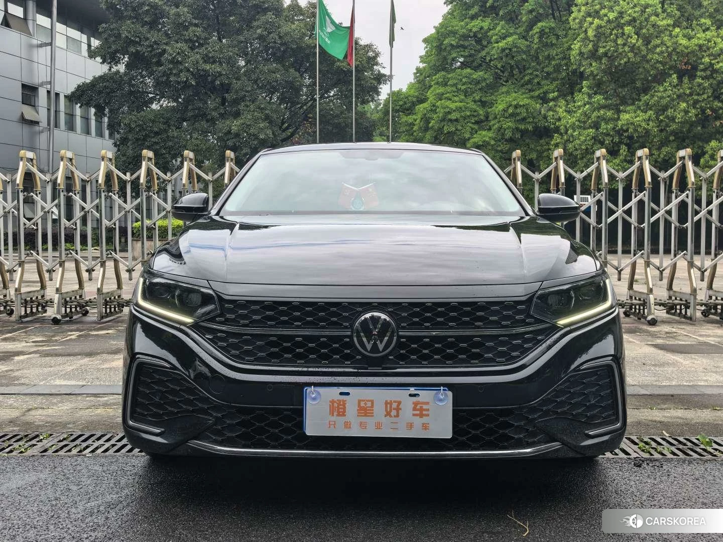 Volkswagen Passat 2023 Черный из Китая, фото 4