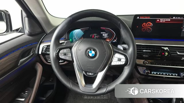BMW 5 Series (G30) 2021 Белый из Кореи, фото 4
