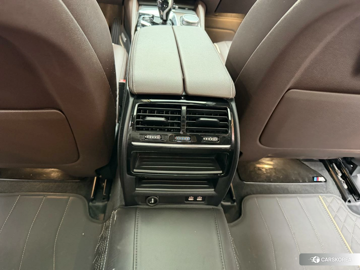 BMW 5 series 2021 Черный из Китая, фото 4