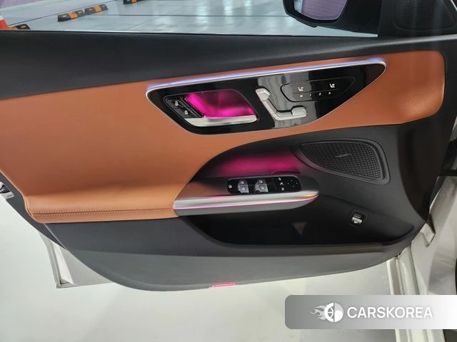 Mercedes-Benz C-Class W206 2025 Белый из Кореи, фото 4