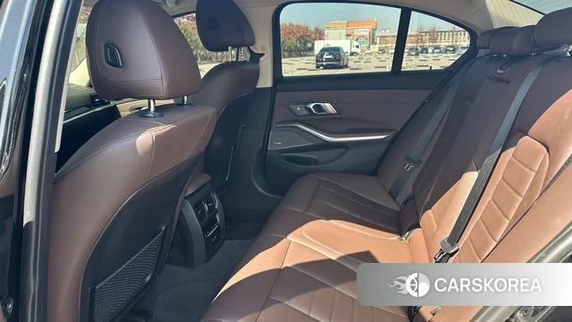 BMW 3 Series (G20) id 3833405 из Кореи 4