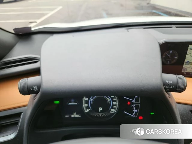 Lexus UX250h 2019 Белый из Кореи, фото 4