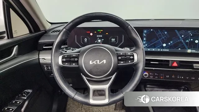 Kia The New K5 3rd generation 2023 Белый из Кореи, фото 4