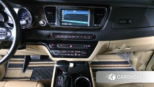 Kia The New Carnival 2019 Белый из Кореи, фото 4