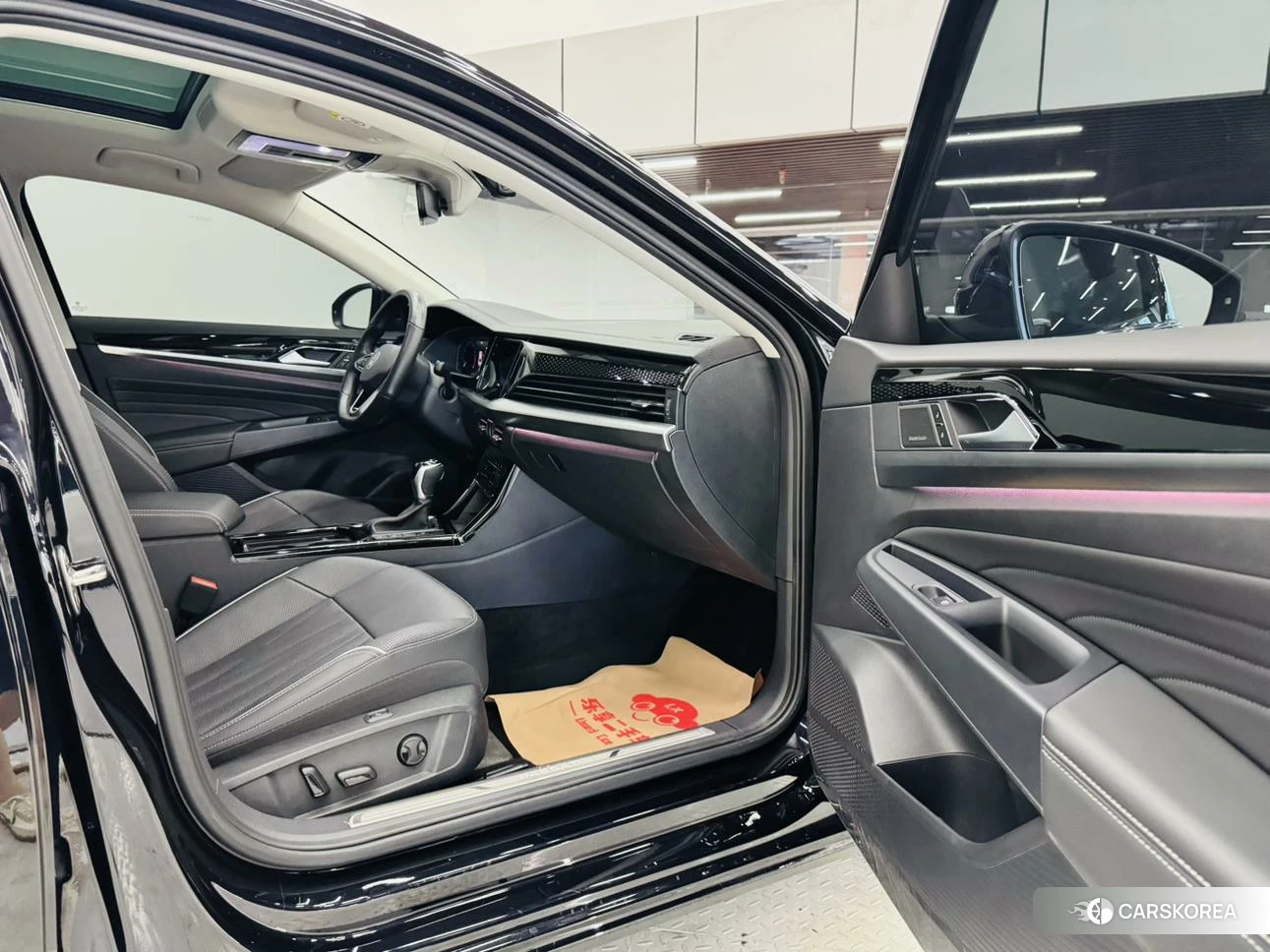 Volkswagen Passat 2021 Черный из Китая, фото 4