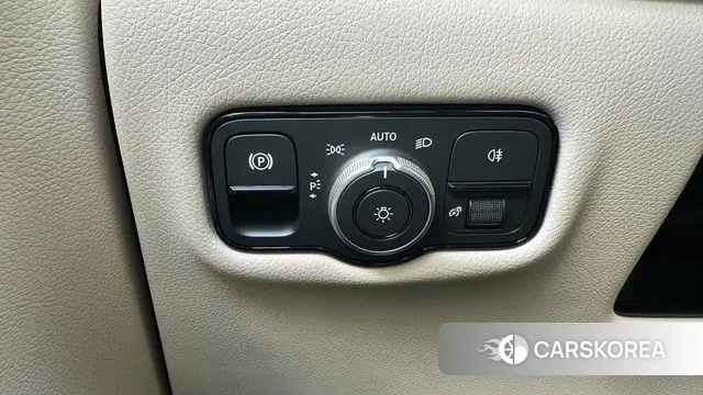 Mercedes-Benz V-Class 2025 Черный из Кореи, фото 4