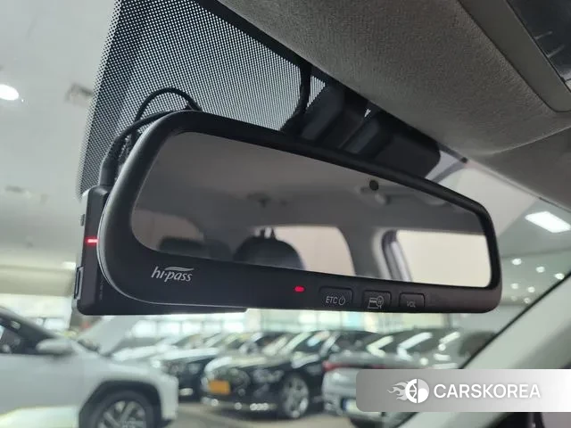 Hyundai Venue 2023 Белый из Кореи, фото 4